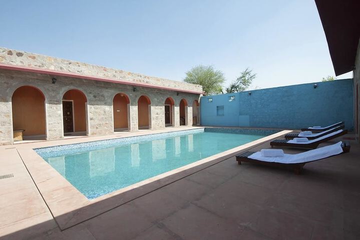 Pool 20 of 81