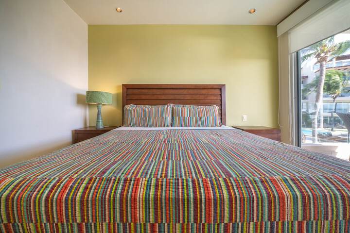 Room 6 of 37