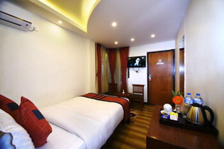 Room 196 of 339