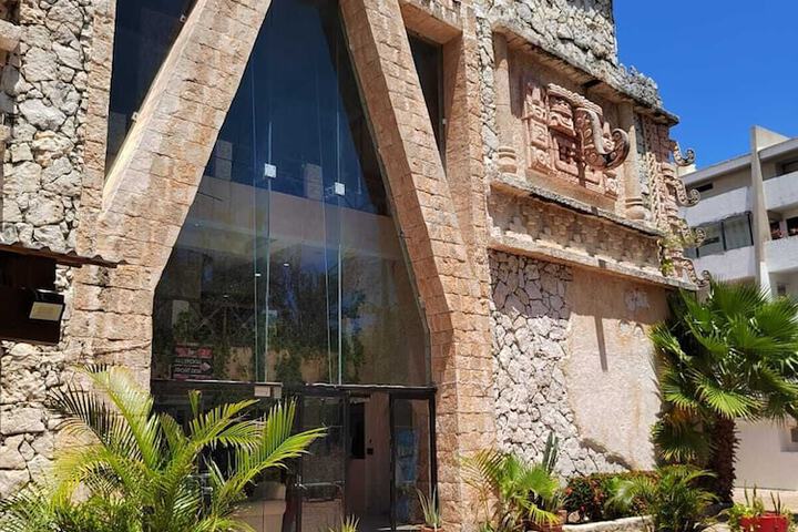 Mayasol Hotel in Cancún