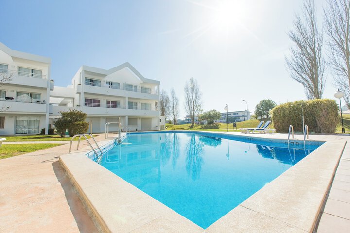 Pool Hotel