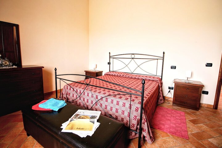 Room 16 of 186