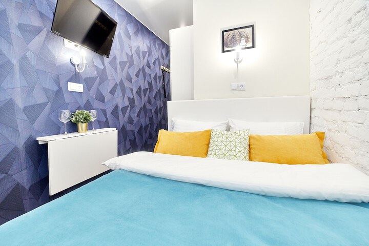 Room 32 of 39