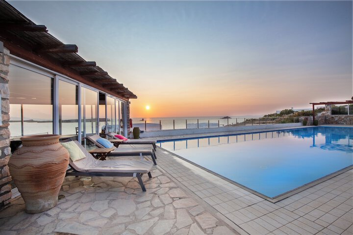 Acres Sunset Residence in Paros