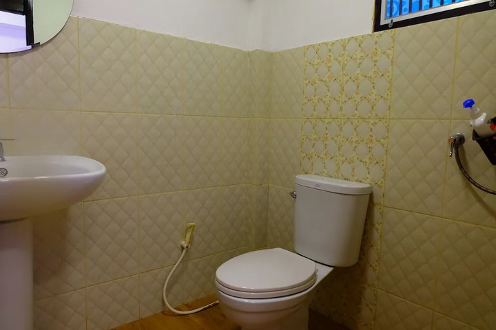 Room 7 of 13