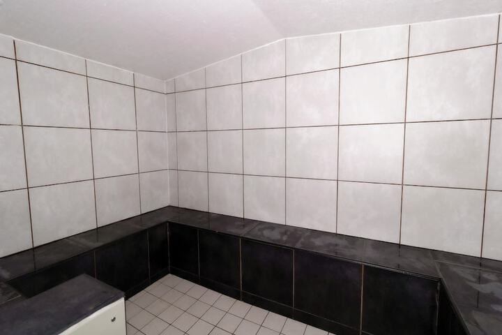 Room 40 of 73