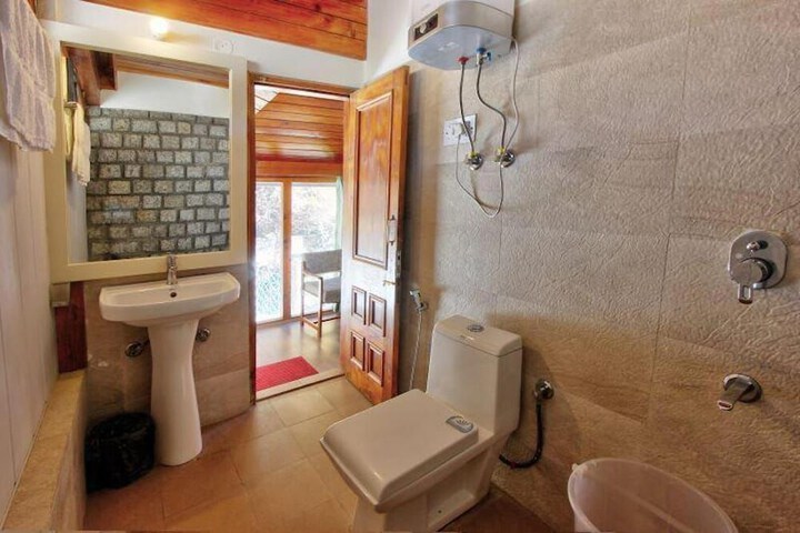 Room 6 of 19