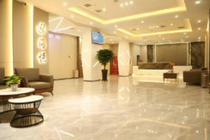 Lindian Haiyue Business Hotel