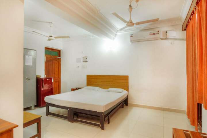 Room 30 of 65