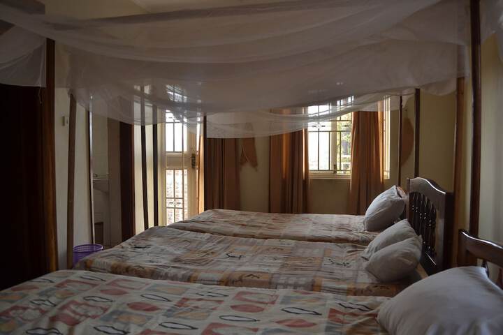 Room 19 of 84