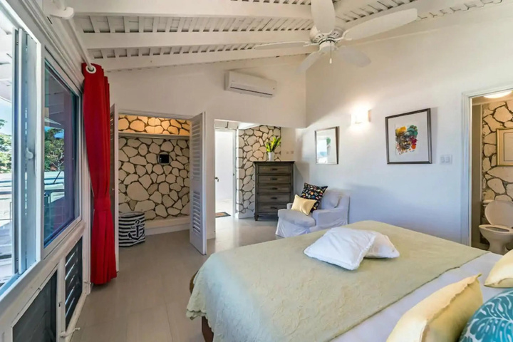 Room 5 of 33