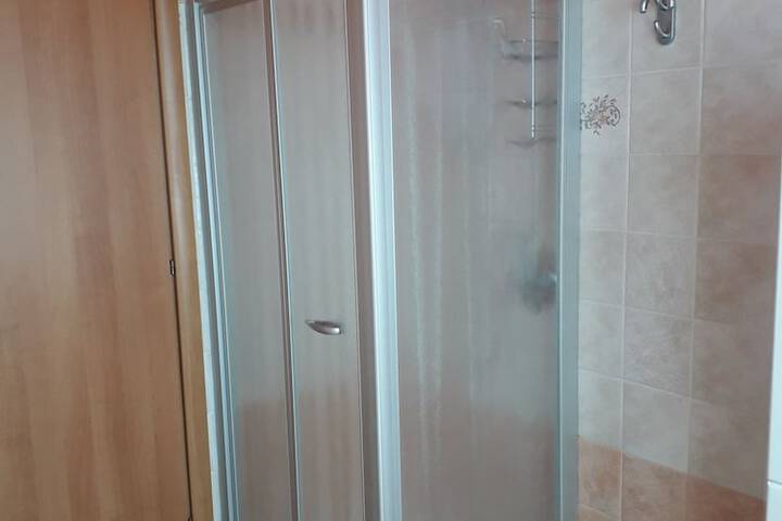 Room 93 of 117