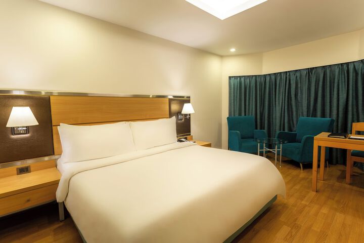 Room 15 of 35