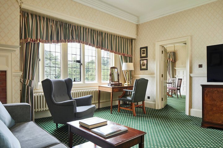 Room 15 of 63