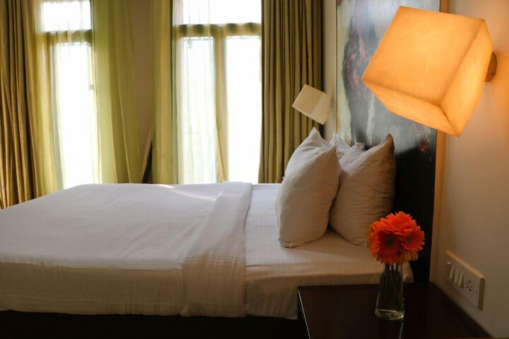 Room 21 of 136