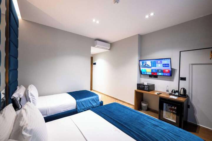 Room 58 of 265