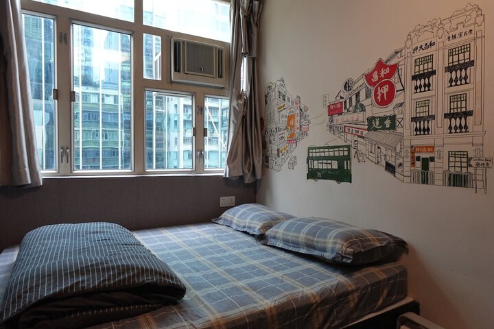 Room 15 of 31