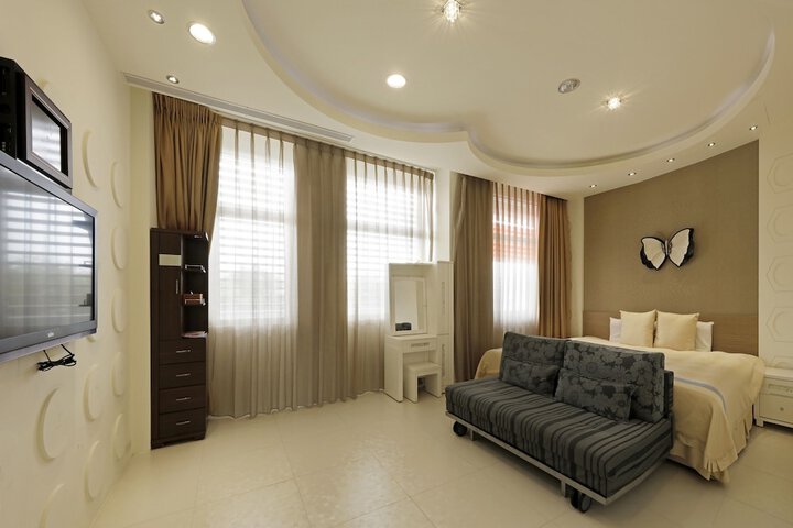 Room 10 of 64