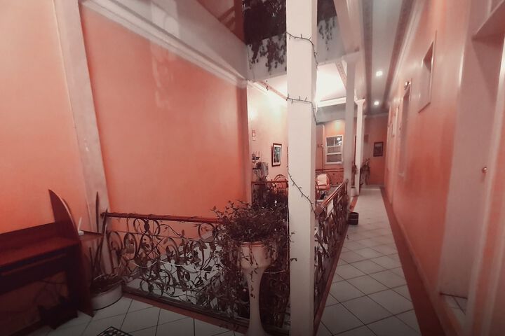 Room 50 of 105