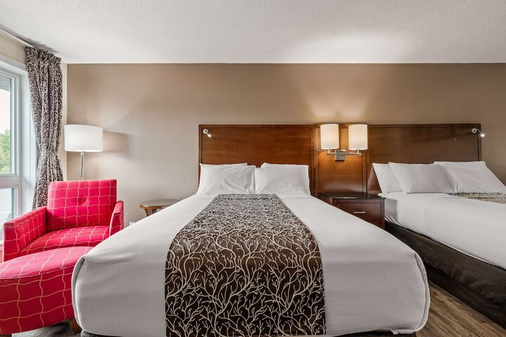 2 Double Beds (3 of 12)