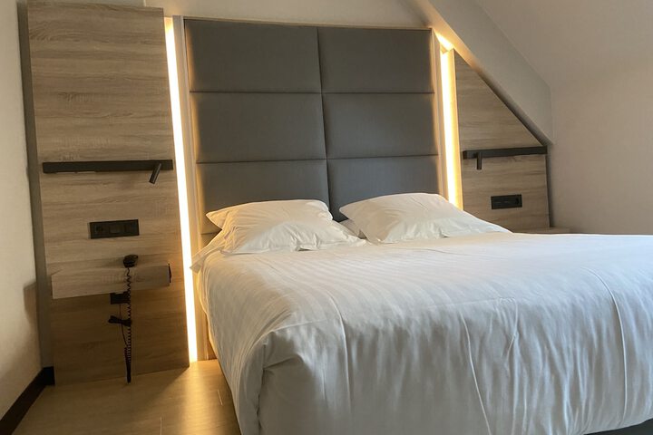 Room 25 of 81
