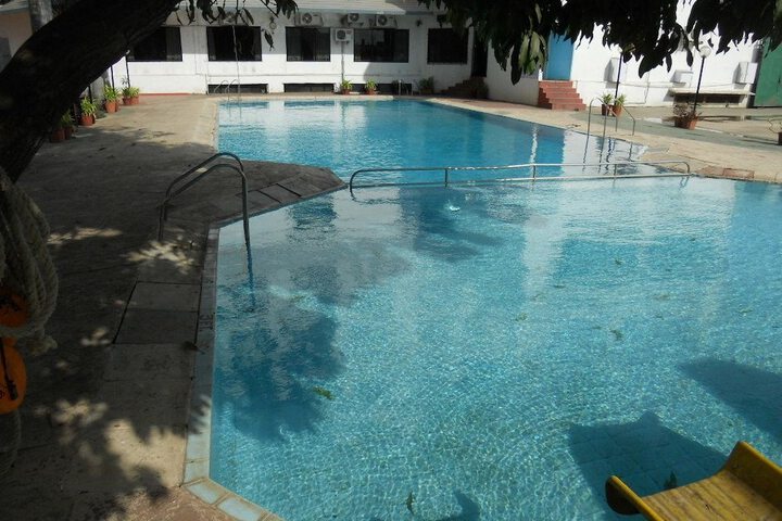 Pool 35 of 54
