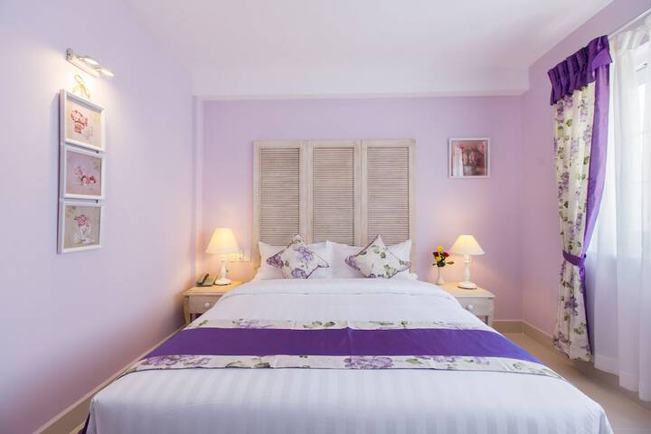Room 15 of 51