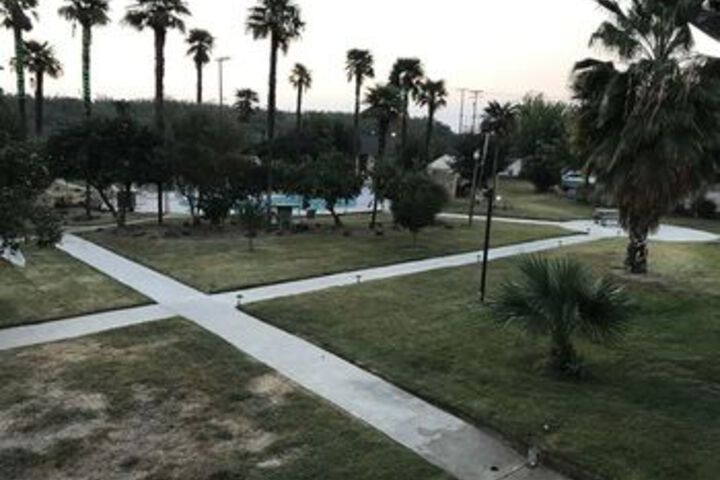 Terrace/Patio 4 of 52