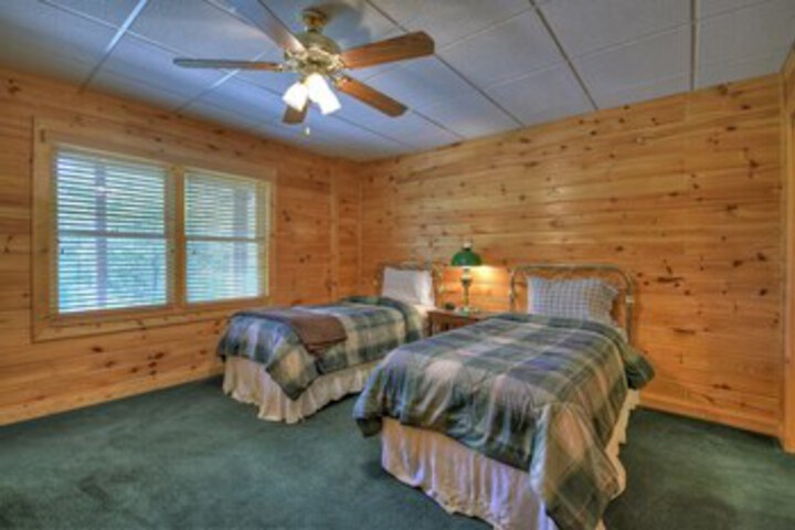 Room 29 of 33