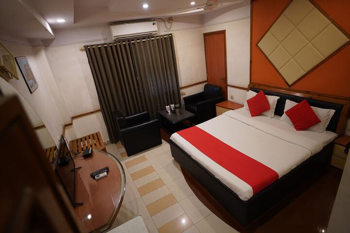 Room 11 of 44