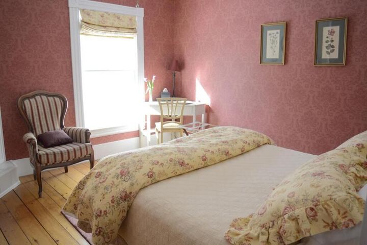 Room 5 of 49