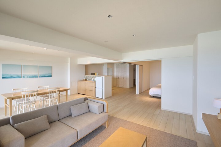 Room 15 of 130