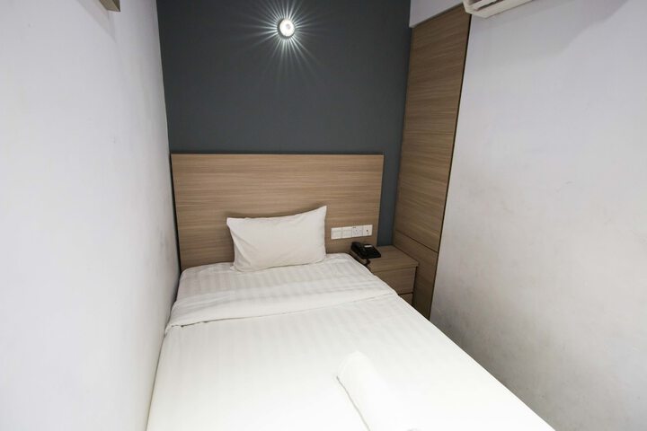 Room 8 of 51