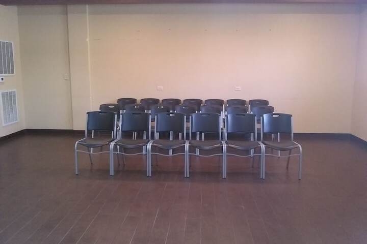 Business Center 25 of 41