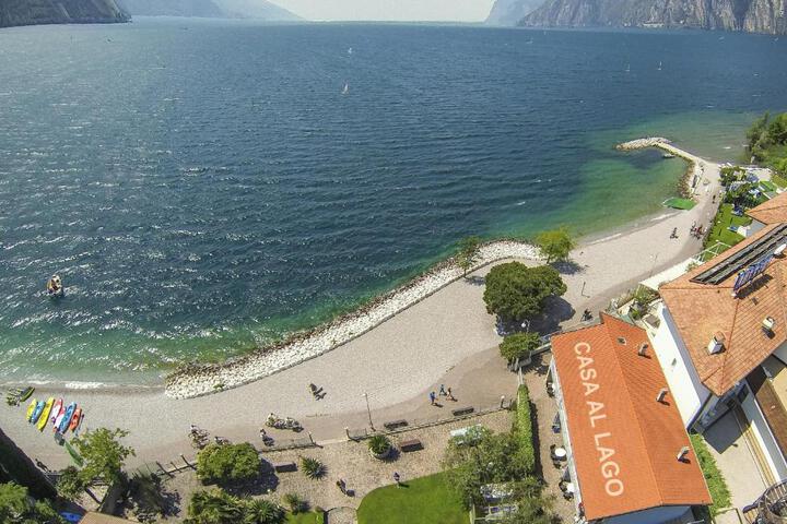 Casa Toblini al Lago on the beach