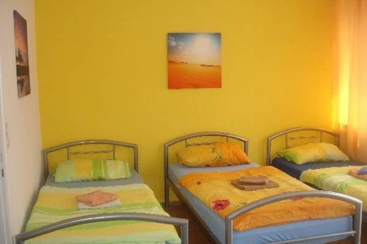 Room 5 of 13
