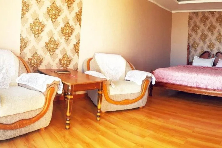 Room 3 of 5