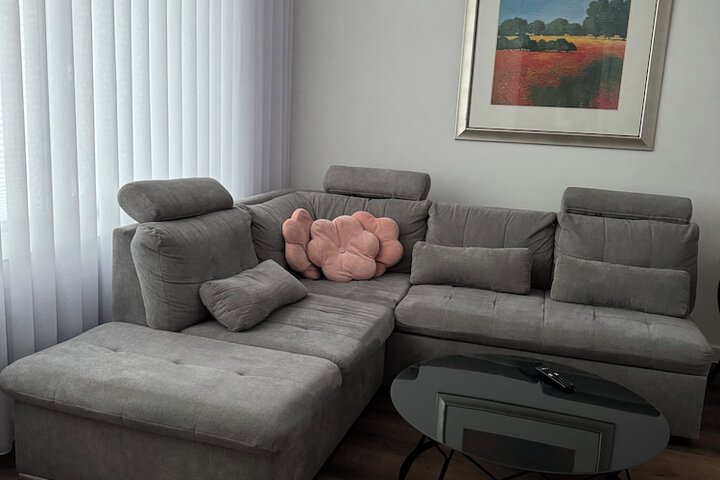 Room 15 of 25