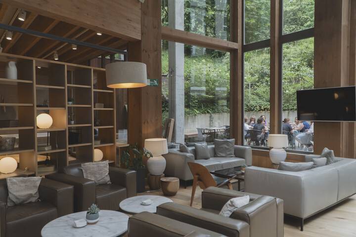 Lobby Entry