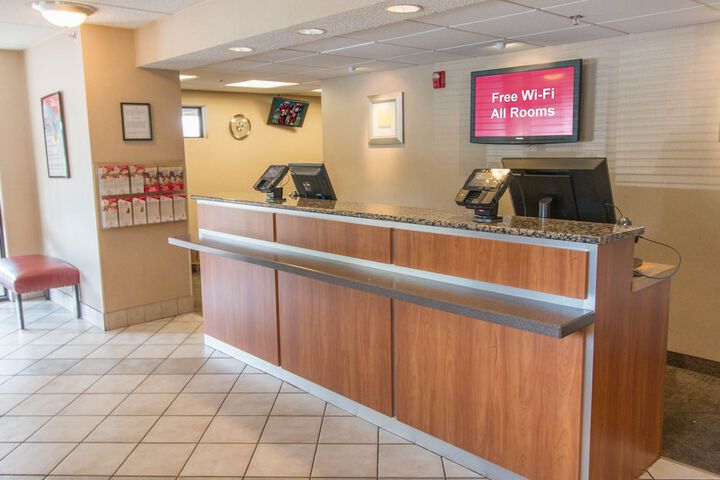 Check-in/check-out kiosk