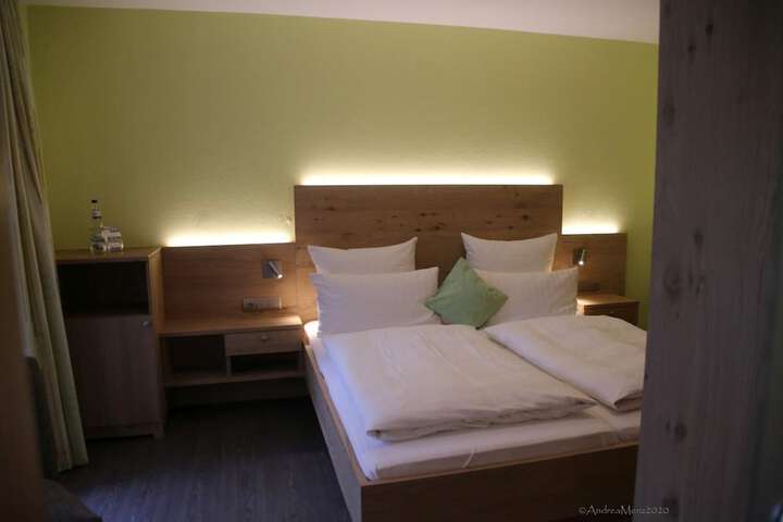 Room 17 of 64