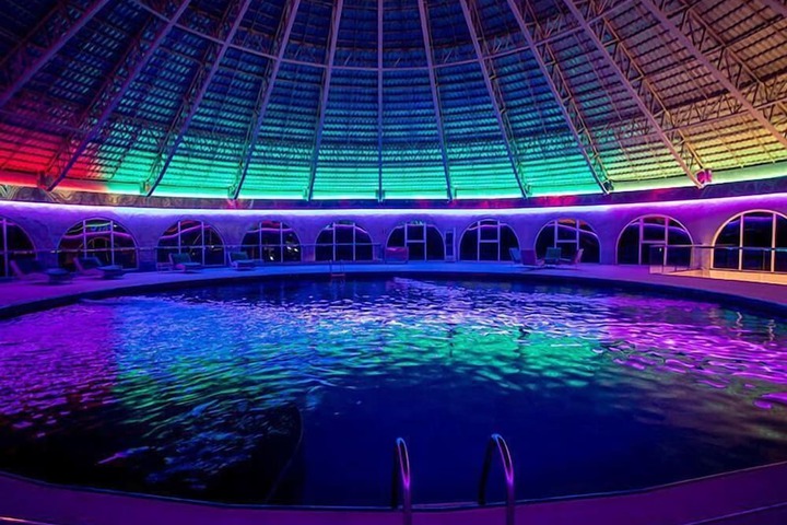 Pool 62 of 103