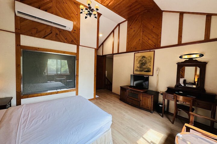 Room 7 of 59