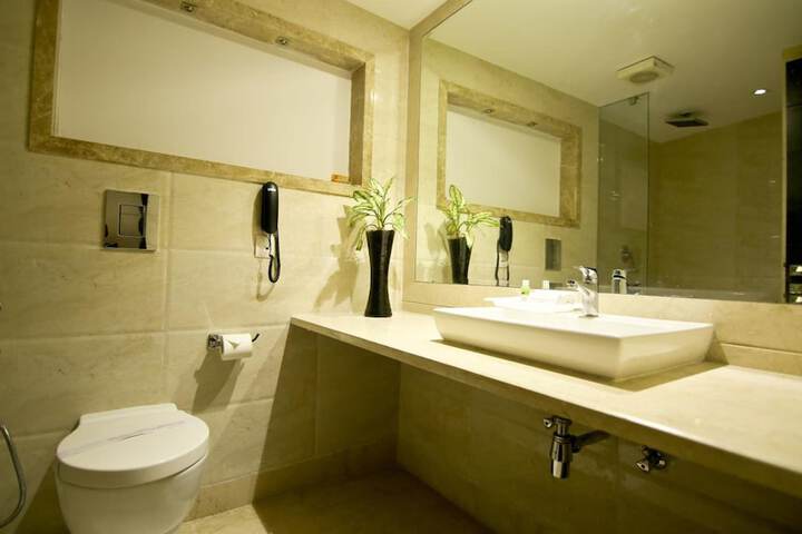 Clean Restrooms