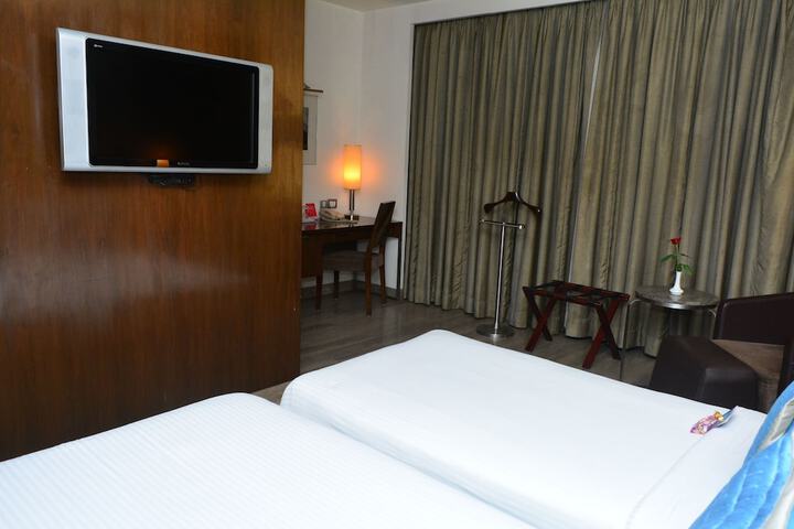 Room 3 of 22