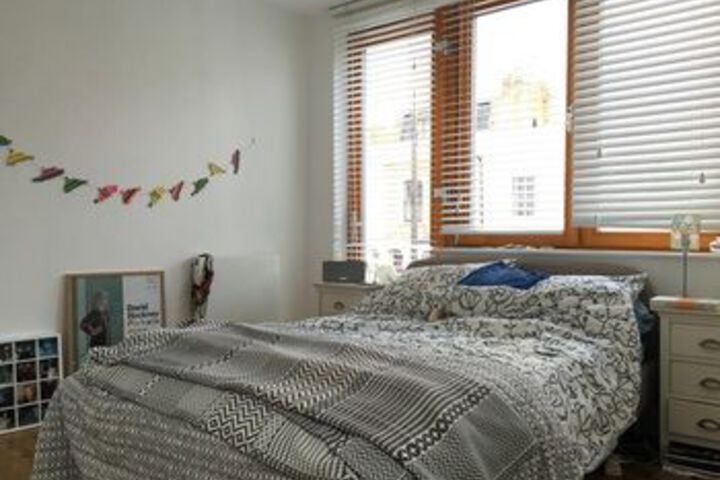 Room 4 of 13