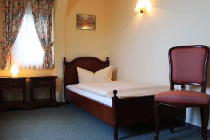 Room 3 of 24