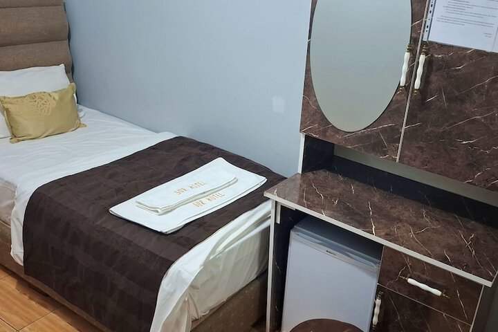 Room 3 of 29
