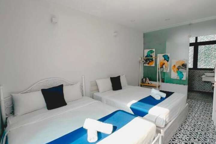 Room 8 of 24