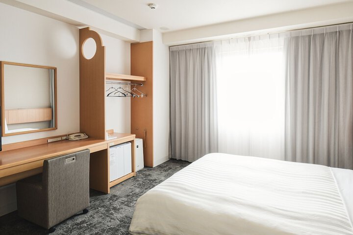 Room 14 of 110